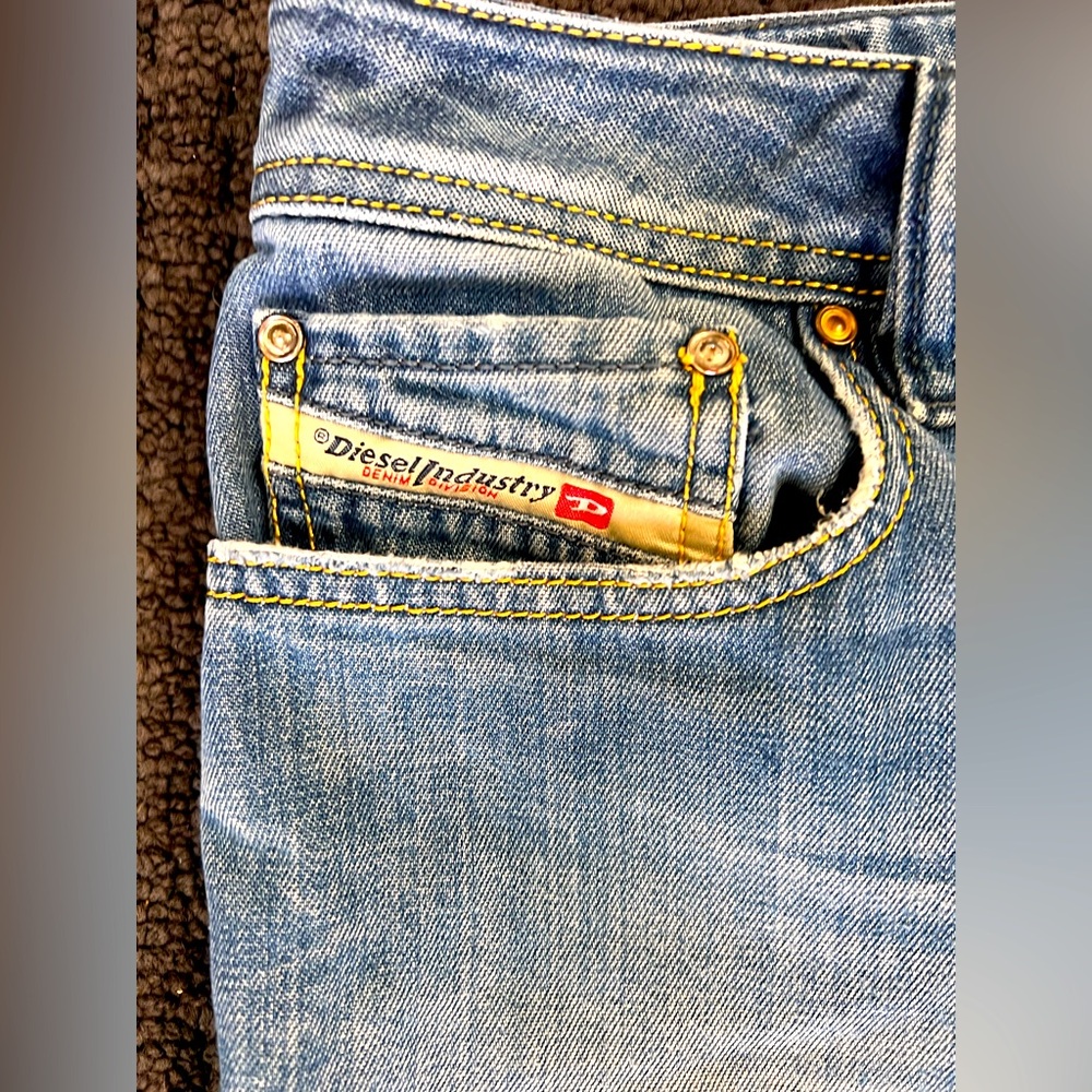 AUTHENTIC Men's DIESEL @ ZATHAN 8KK BOOTCUT BUTTON Blue Denim Jeans 30 x 30